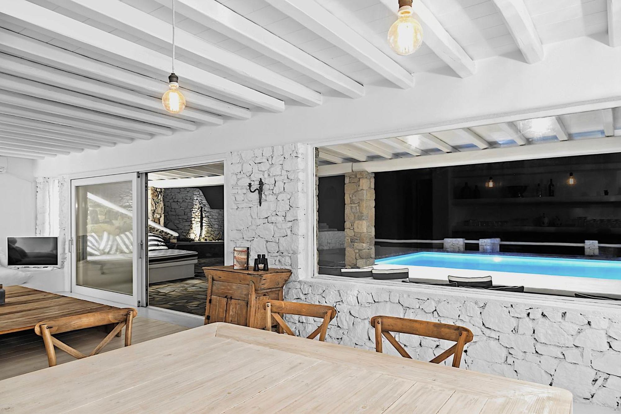 Michaelangelo Villa *